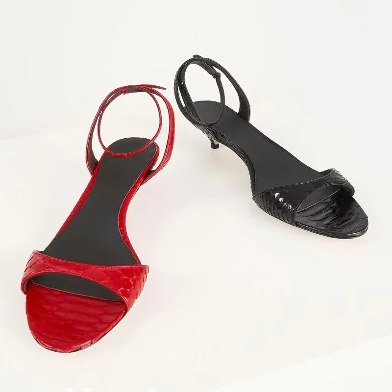 נעלי מחמאות- לילית