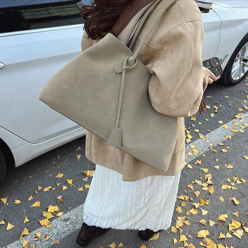 תיק כתף מחמיא- לירון